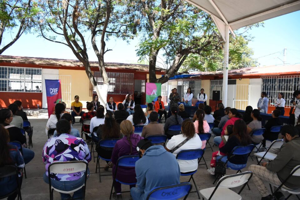 DIF CONSTRUYE ENTORNOS DE PAZ Y CONVIVENCIA FAMILIAR