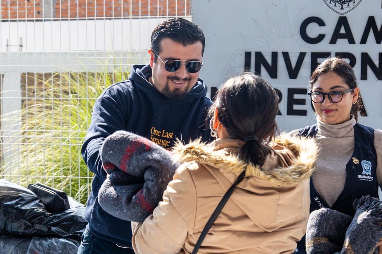Entrega de Cobijas de la “Campaña Invernal 2025” en Abasolo
