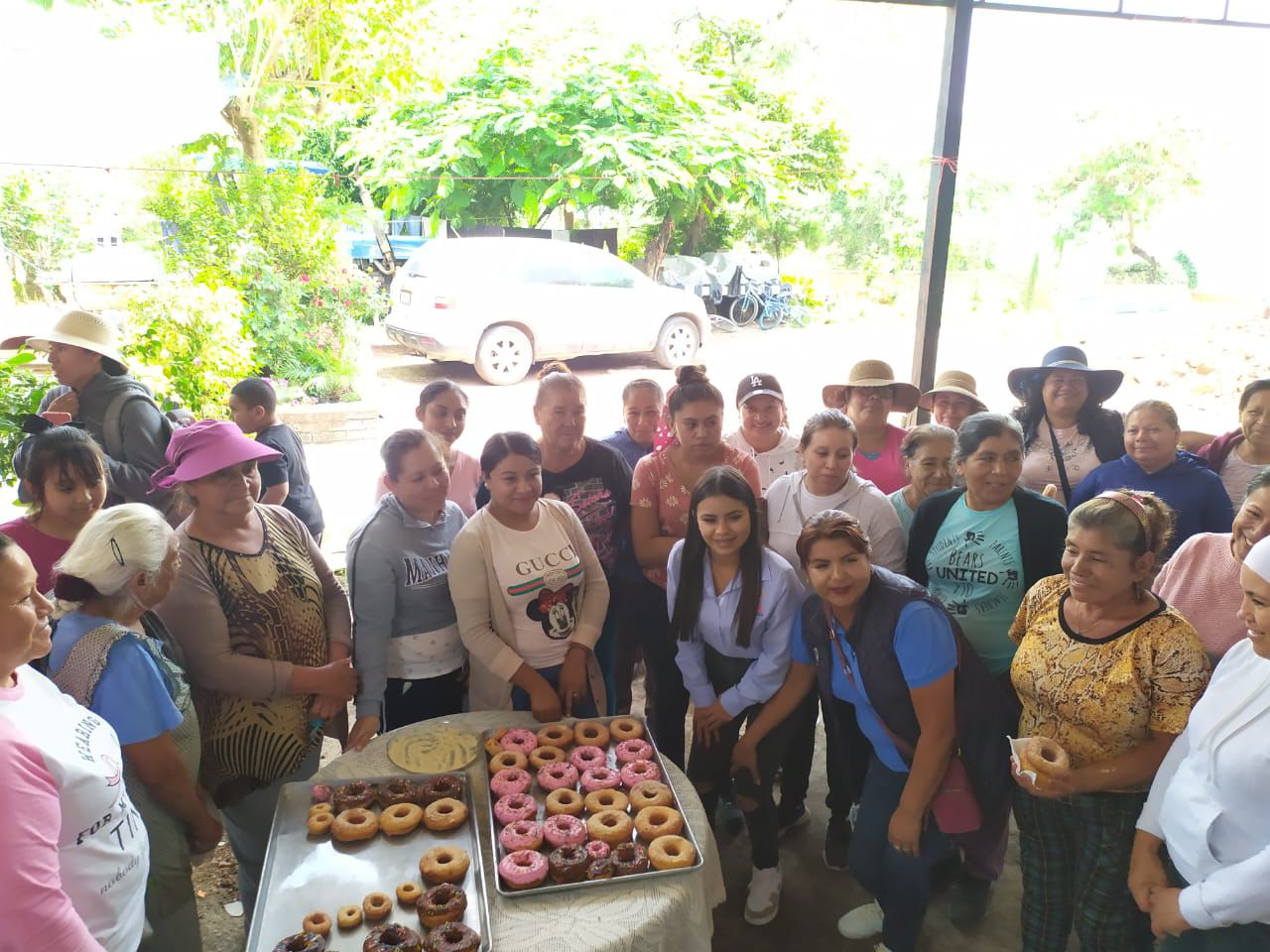 ACERCAN TALLERES COMUNITARIOS
A HABITANTES DE ZONA RURAL