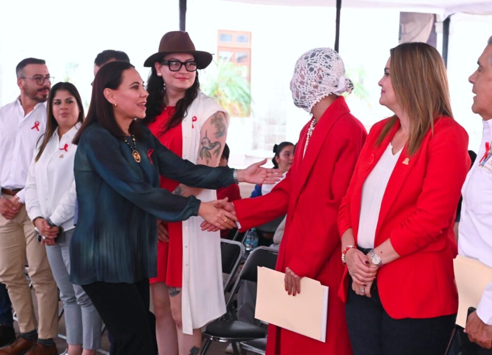 CONMEMORAN DÍA MUNDIAL DE LA LUCHA CONTRA EL VIH