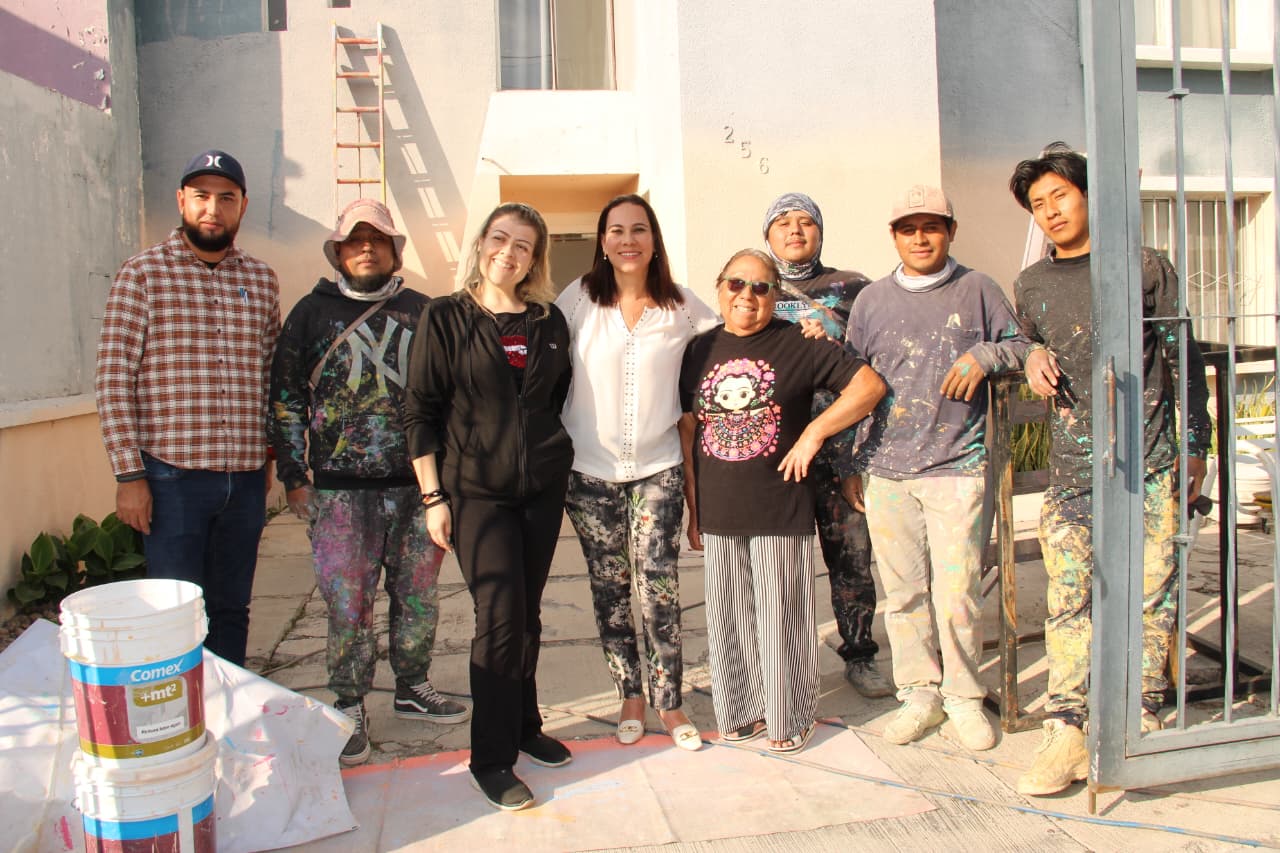 CONTINÚA EMBELLECIMIENTO DE FACHADAS
EN COLONIAS DE IRAPUATO           
