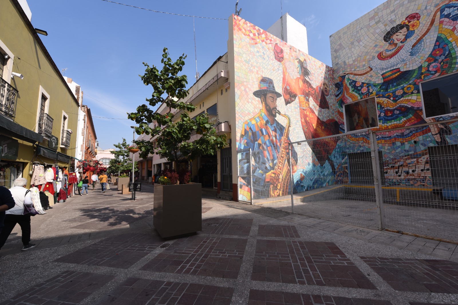 REUBICAN FORO CULTURAL
DE VILLA NAVIDEÑA         
