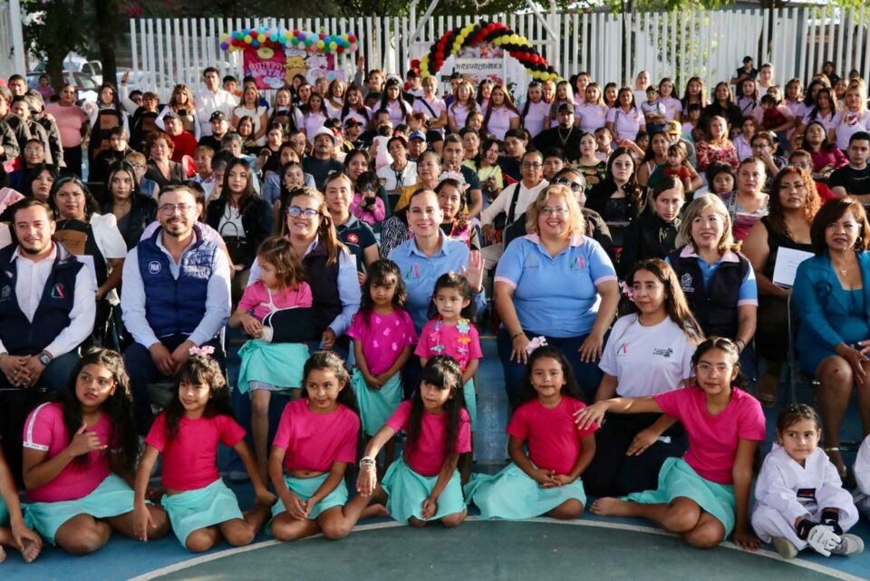 CONCLUYEN CON ÉXITO TALLERES EN CEDECOM 24 DE ABRIL