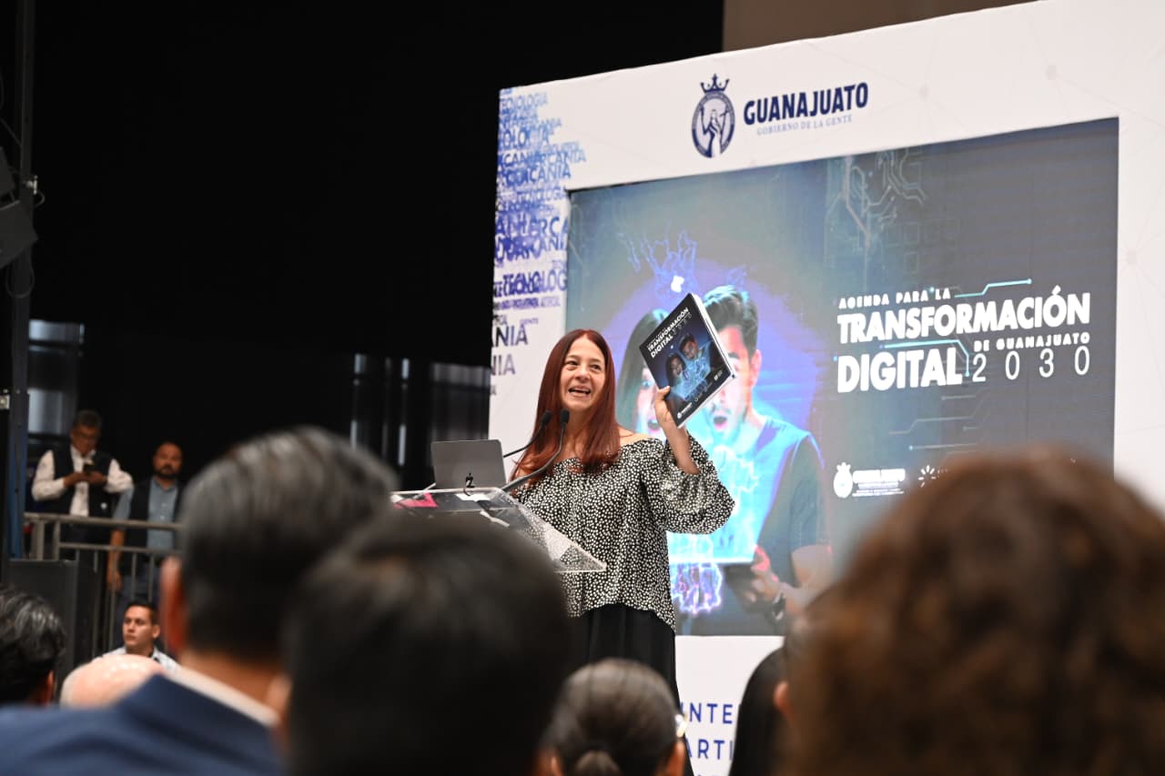 IRAPUATO ACERCA LA INTELIGENCIA ARTIFICIAL A LA CIUDADANÍA CON FORO “CERCANIA