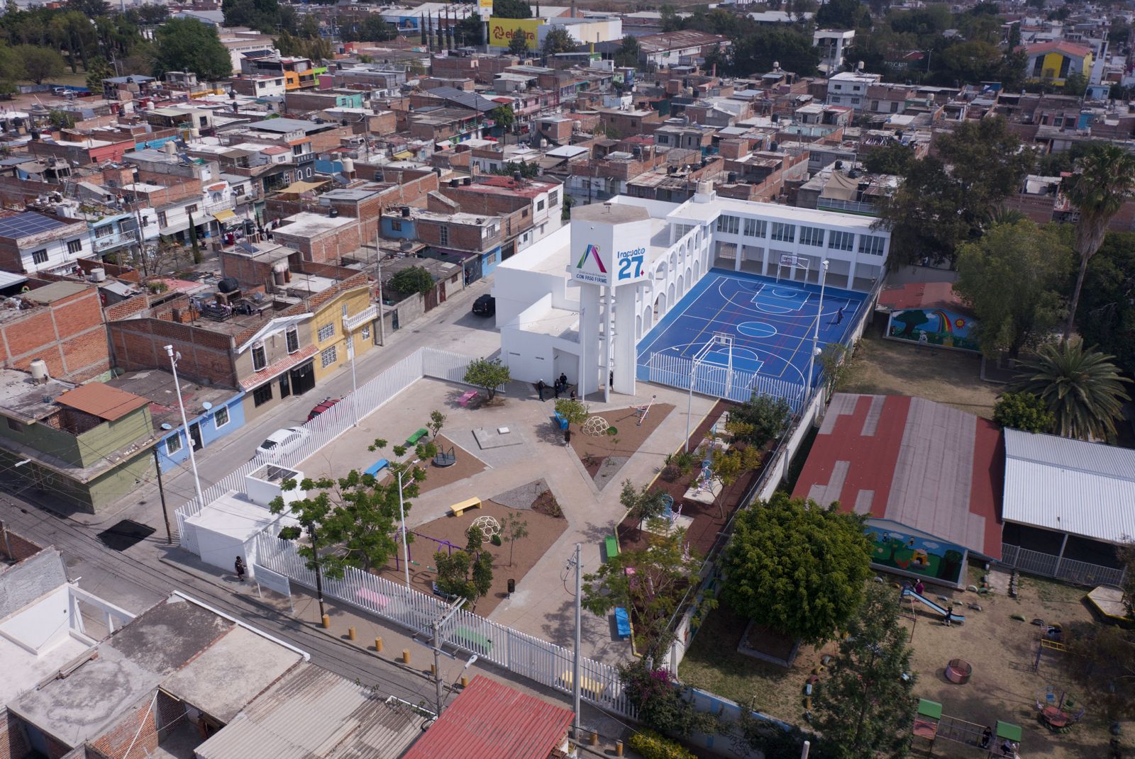 TIENEN IRAPUATENSES MÁS ESPACIOS PÚBLICOS REHABILITADOS