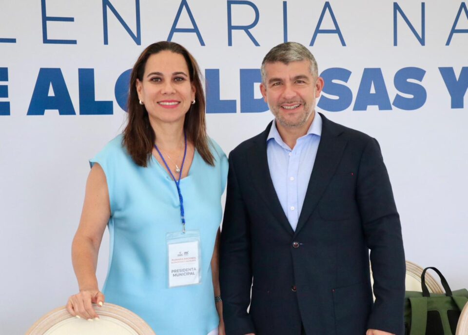 PARTICIPA LORENA ALFARO EN REUNIÓN PLENARIA DE ALCALDES